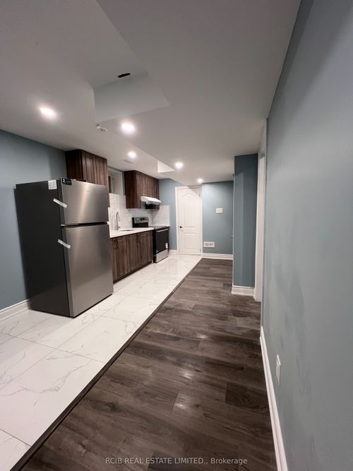 140 Wedgewood Dr, Woodstock, ON, N4T0K1 | Card Image