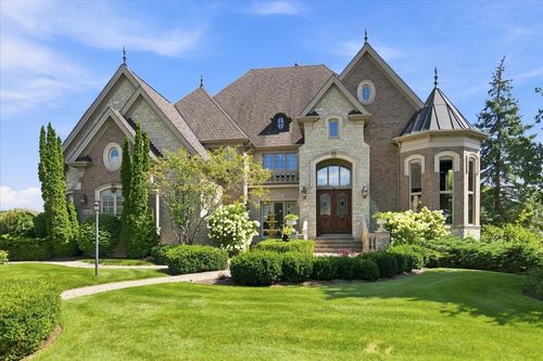 5N155 Prairie Rose Dr, St. Charles, IL, 60175-7943 | Card Image