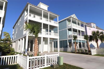 3835 Periwinkle, House other with 4 bedrooms, 4 bathrooms and null parking in Galveston TX | Image 2