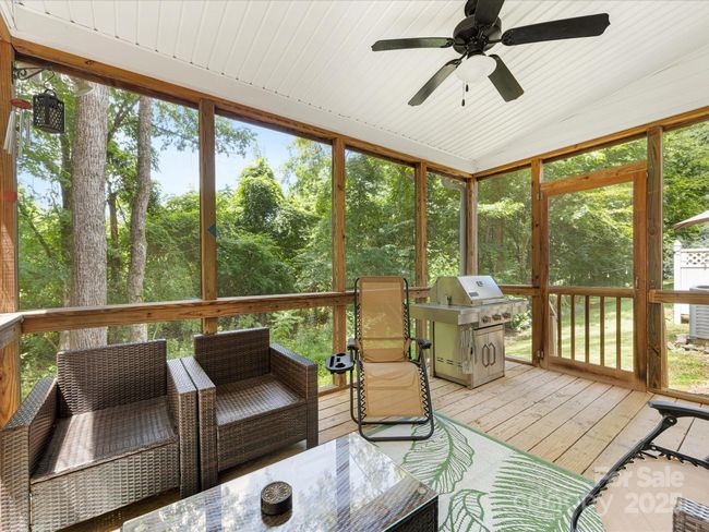 Screened Porch | Image 41