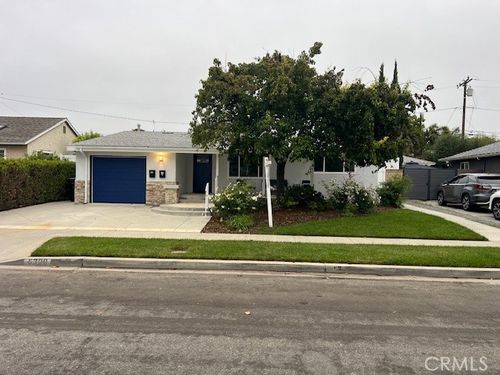 6300 E Fairbrook St, Long Beach, CA, 90815-4532 | Card Image