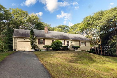 49 Bramblebush Dr, Cotuit, MA, 02635-2415 | Card Image