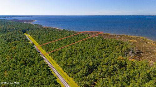 229 Garbacon Dr, Beaufort, NC, 28516 | Card Image