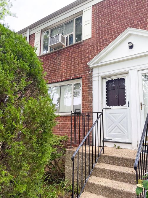 189-212-87 16th Avenue, New York, NY, 11360 | Card Image