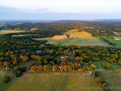 10 E 1100 Road, Home with 0 bedrooms, 0 bathrooms and null parking in Checotah OK | Image 2