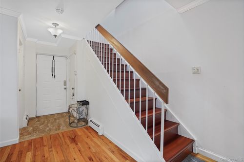 apt-3-9-55 N Broadway, White Plains, NY, 10601-1648 | Card Image