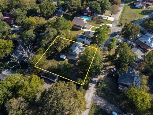 10015 Shoreline Dr, Wills Point, TX, 75169-3626 | Card Image