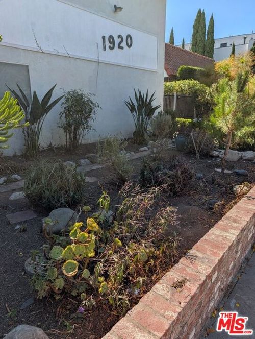 1920 Euclid Street, Santa Monica, CA, 90404 | Card Image