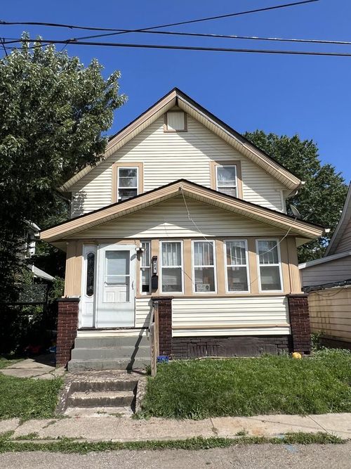 404 Kennet Ct Nw, Canton, OH, 44708 | Card Image