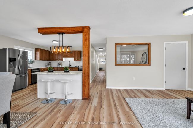 180 Gammage St, House other with 5 bedrooms, 2 bathrooms and 2 parking in London ON | Image 16