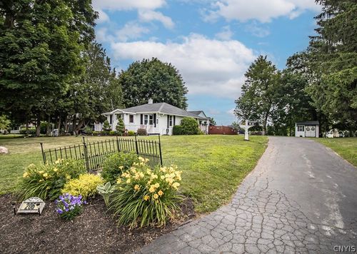 206 Stroud St, Canastota, NY, 13032-1435 | Card Image