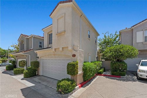 27849 Skycrest Cir, Valencia, CA, 91354-1409 | Card Image