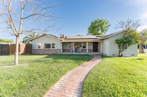 2090 Short Dr, Hanford, CA, 93230-1749 | Card Image