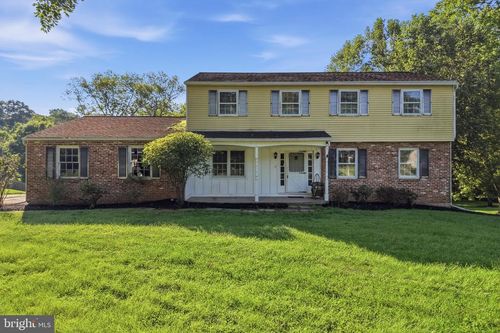 24 Sunnybrook Dr, DOYLESTOWN, PA, 18901-5043 | Card Image