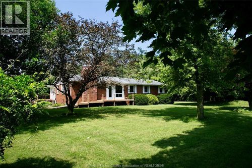 2719 Lakeshore Road 229, Woodslee, ON, N0R1V0 | Card Image