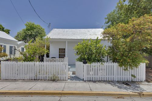 206 Truman Ave, Key West, FL, 33040-7341 | Card Image