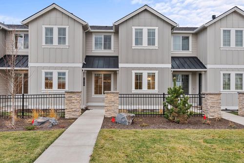 3820 Eagle Rd, Bend, OR, 97701-7309 | Card Image