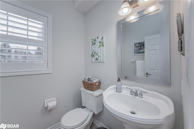 39 Davis Trail, House other with 4 bedrooms, 4 bathrooms and 10 parking in Thornton ON | Image 32