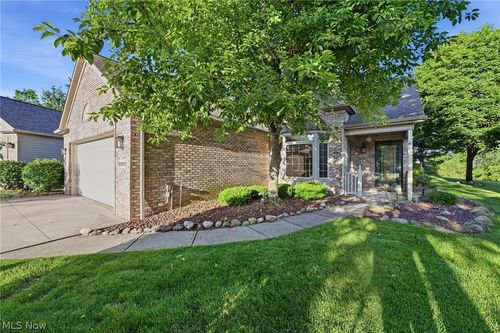 19292 Charter Ln, Strongsville, OH, 44149-0920 | Card Image