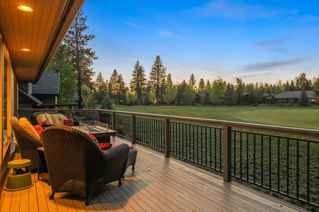 60-19562 Green Lakes Loop-4 twilight | Image 5