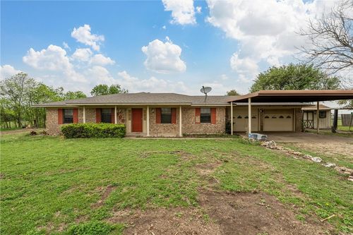 900 E Avenue A Avenue, Rosebud, TX, 76570 | Card Image