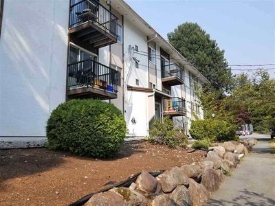 2 - 38171 Westway Ave, Condo with 2 bedrooms, 1 bathrooms and null parking in Squamish BC | Image 1