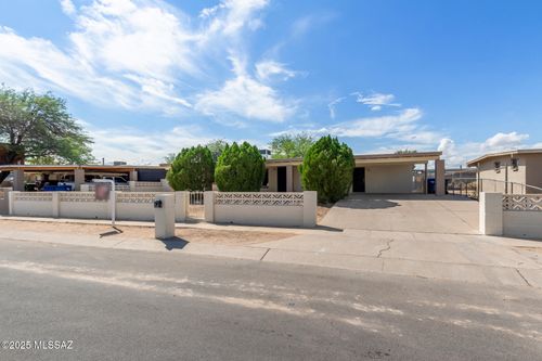 641 W Teton St, Tucson, AZ, 85756-6529 | Card Image