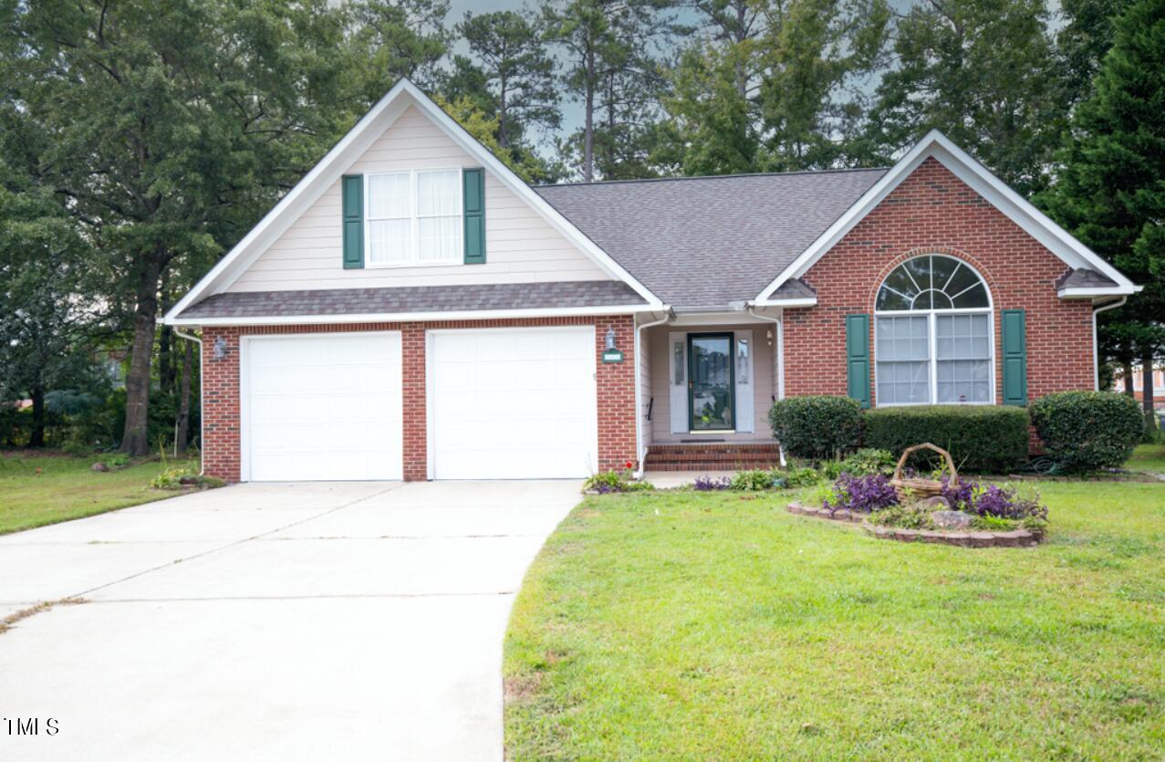 Deanscroft Pl, Fayetteville, NC 28314