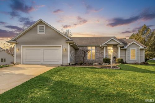 51691 Windyridge Ct, South Bend, IN, 46628-9557 | Card Image