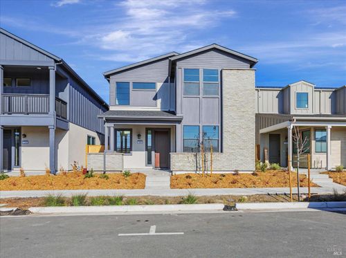 1252 Waldorf Ln, Rohnert Park, CA, 94928 | Card Image