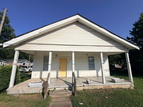1111 S Willow St, Chattanooga, TN, 37404-4428 | Card Image