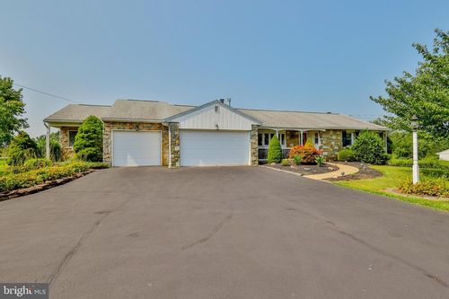 680 Allentown Rd, TELFORD, PA, 18969-2204 | Card Image