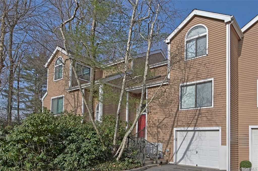Bayberry Close , Chappaqua, NY 10514