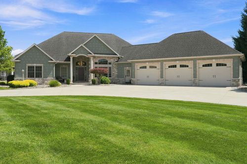 30306 Copperfield Ln, Granger, IN, 46530-5129 | Card Image