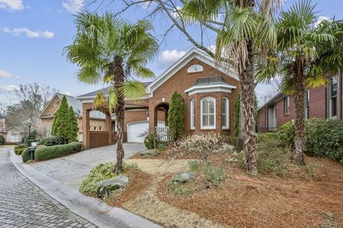 1065 Arbor Trce Ne, Brookhaven, GA, 30319-5381 | Card Image