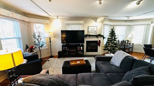 apt-1-128 Garden St, Cambridge, MA, 02138-6749 | Card Image