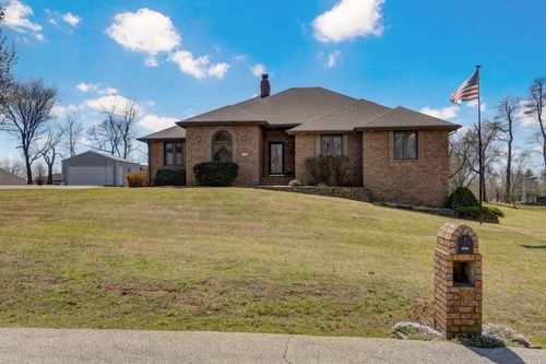 1476 E Peartree Dr, Ozark, MO, 65721-6205 | Card Image