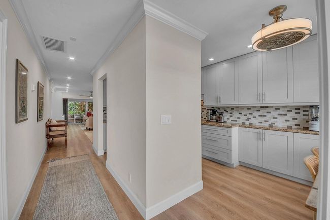 APT-103 - 1140 Mahogany Way, Condo with 2 bedrooms, 2 bathrooms and null parking in Delray Beach FL | Image 9