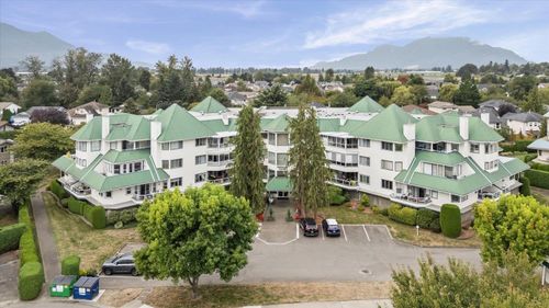 206-7651 Amber Drive, Chilliwack, BC, V2R3J6 | Card Image