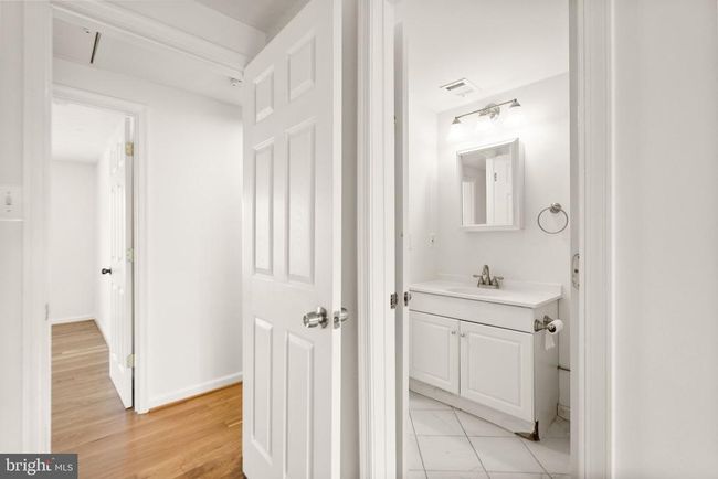 2280 Cocquina Dr, House other with 5 bedrooms, 2 bathrooms and null parking in RESTON VA | Image 33