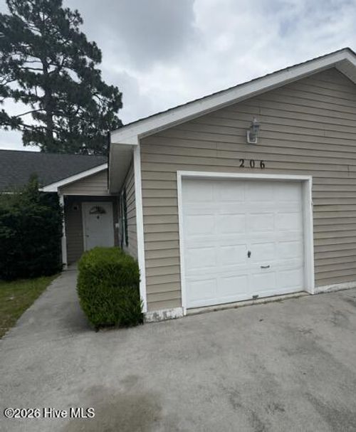 206 Faison Ln, Hubert, NC, 28539-4549 | Card Image