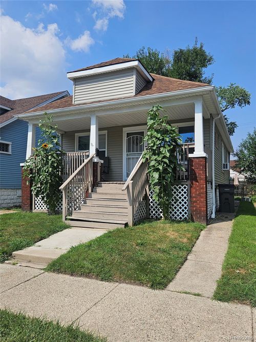 40 W Rockwood St, Ecorse, MI, 48229-1816 | Card Image