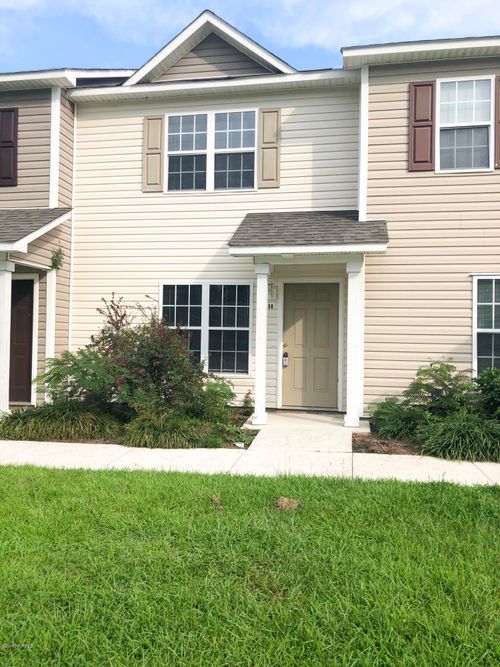 358 Hunting Green Dr, Jacksonville, NC, 28546-9129 | Card Image