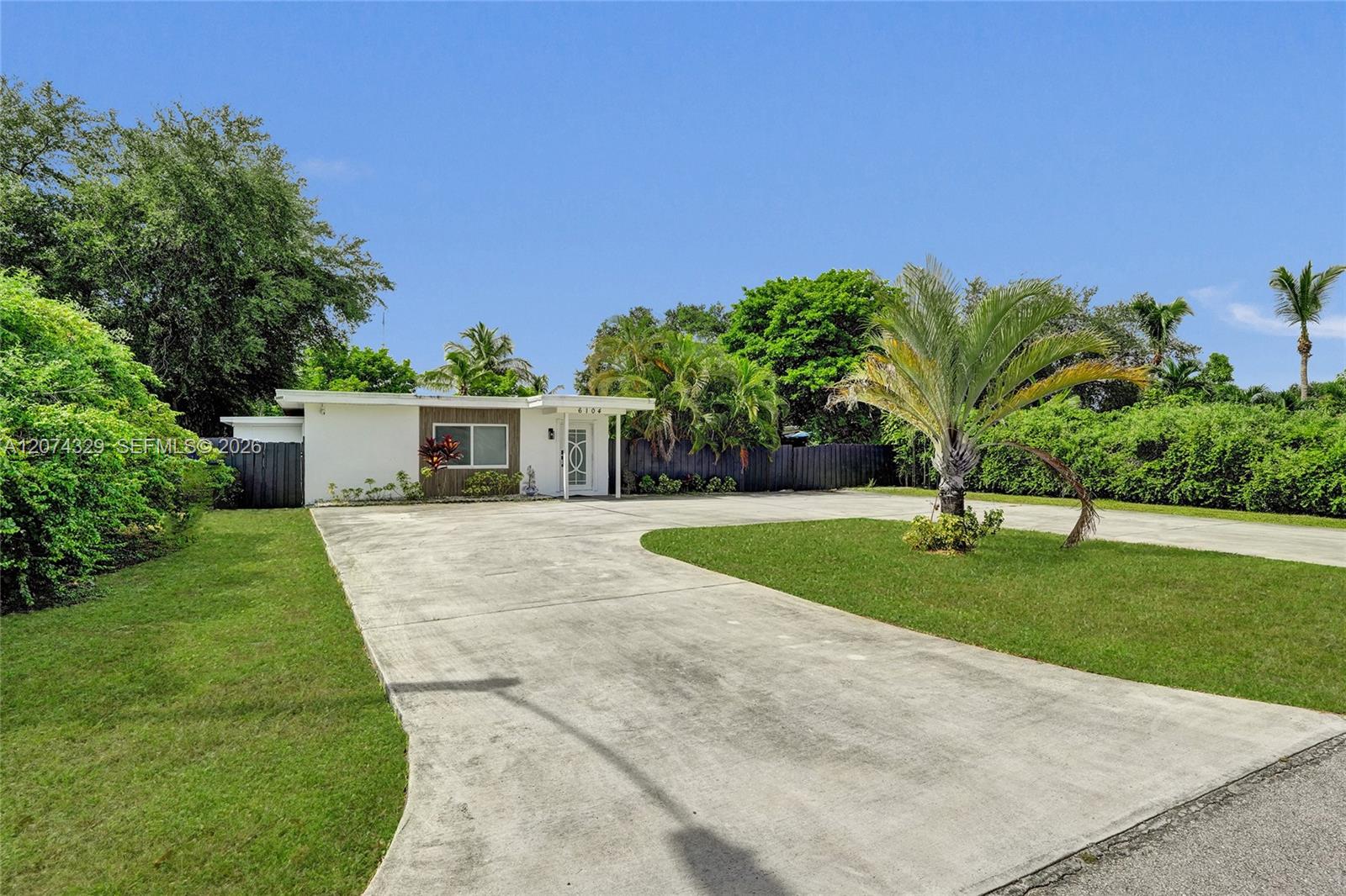 Residential in Miramar 5