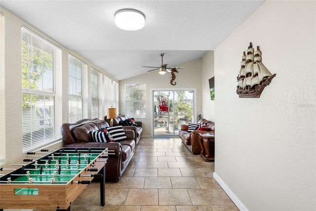 5336 Circle Dr, House other with 2 bedrooms, 2 bathrooms and null parking in Weeki Wachee FL | Image 7