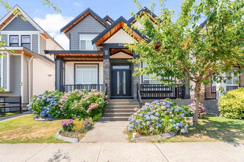 6647 121a St, Surrey, BC, V3W0H8 | Card Image