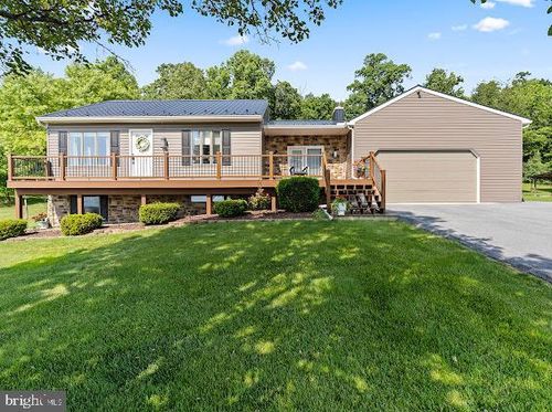 10725 Knob Rd, MERCERSBURG, PA, 17236-9597 | Card Image