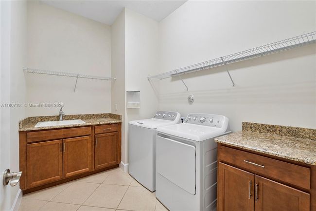 15917 - 15917 Rain Lilly Way, House other with 3 bedrooms, 2 bathrooms and null parking in Westlake FL | Image 21