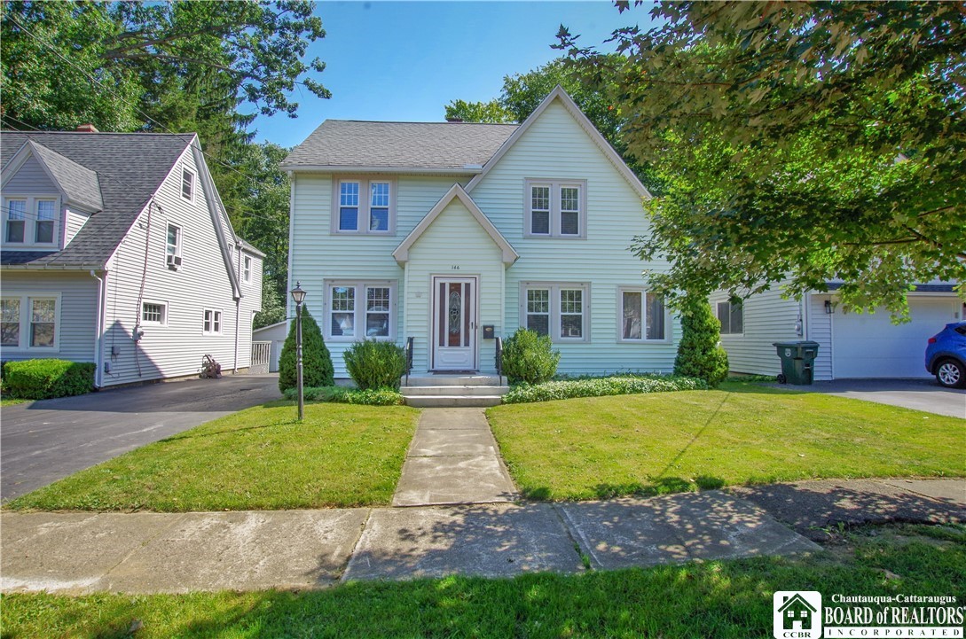 Hotchkiss St, Jamestown, NY 14701
