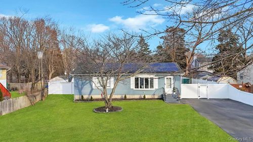 85 Craft Rd, Centereach, NY, 11720-2101 | Card Image